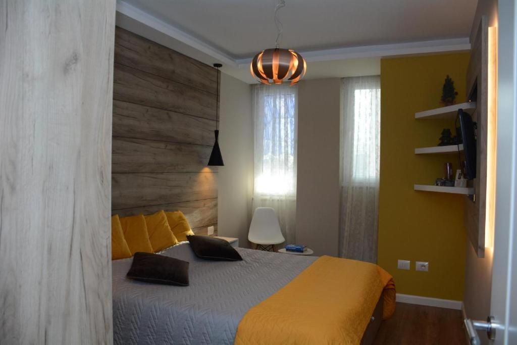 Central Comfy Apartment Тирана Экстерьер фото